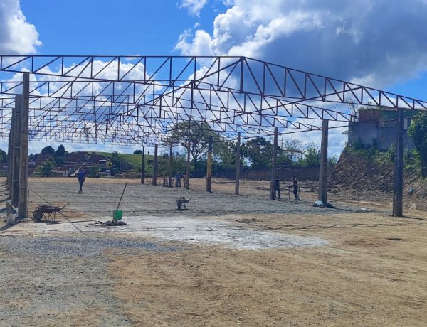 Reportagem Especial: Realização de um Sonho – A Jornada da Fé até a Pedra Fundamental