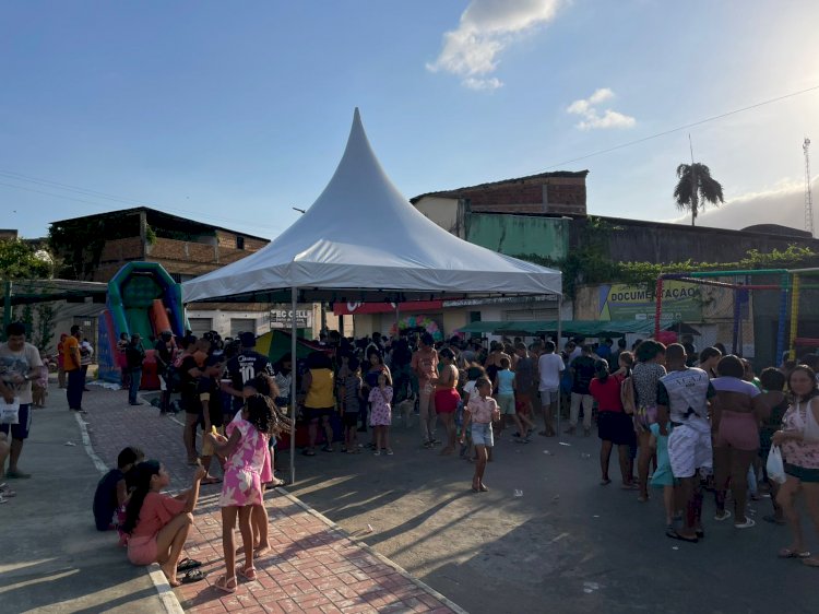 Supermercado Smart realiza grande ação em Arataca (BA) em comemoração ao Dia das Crianças